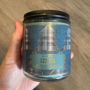 Bath and body works candle sweater weather NEW